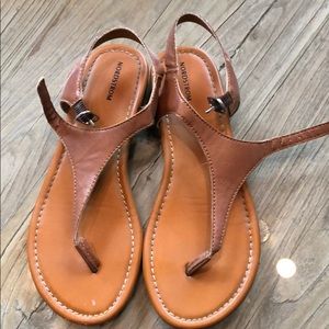 Nordstrom brand flip flops